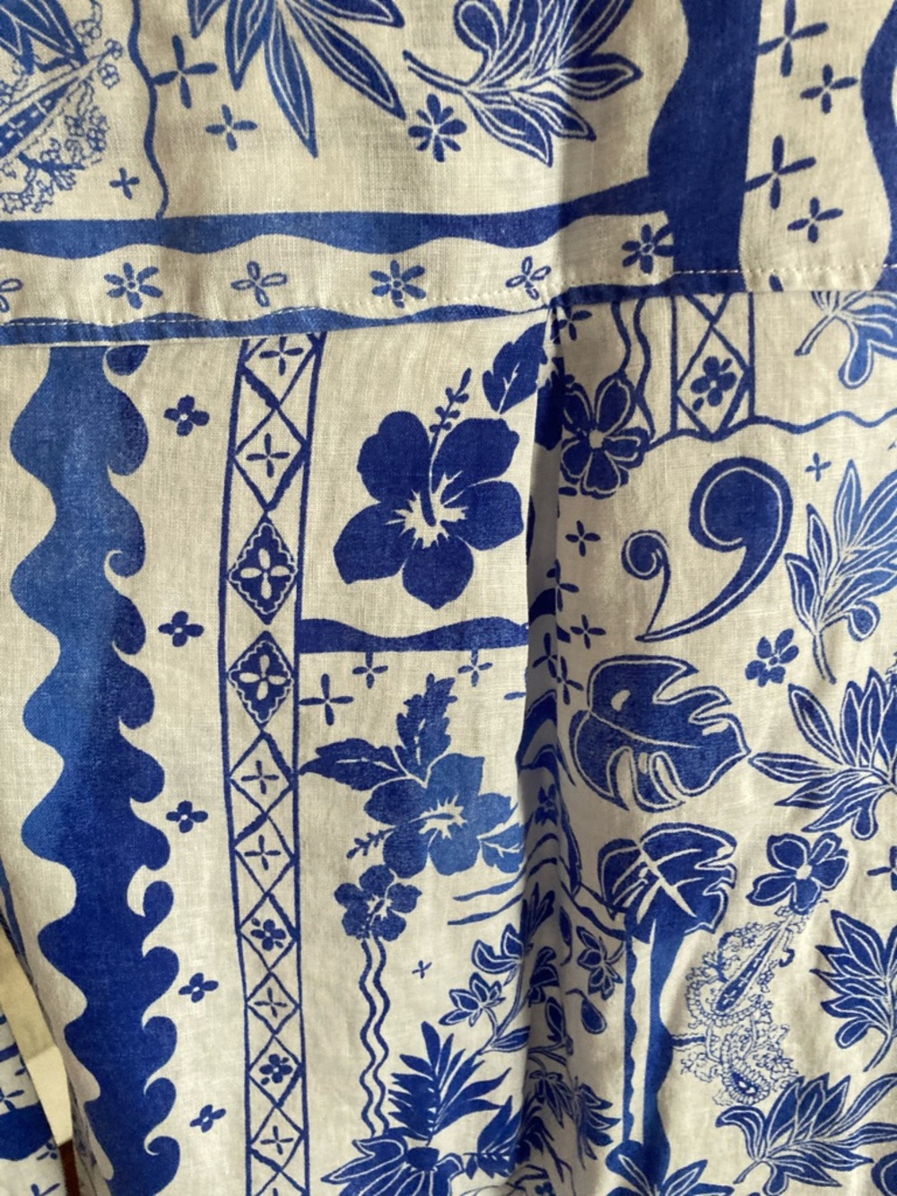 Joie White & Blue Linen Floral-Print Button Down Shirt - Picture 5 of 7